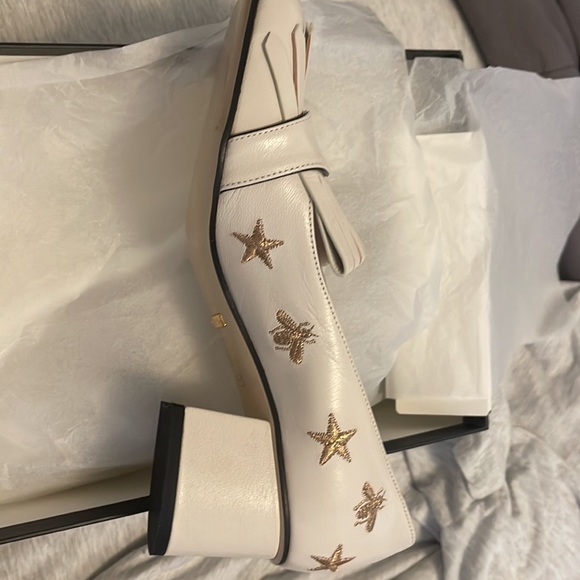 Gucci Shoes - Picture 2 of 6